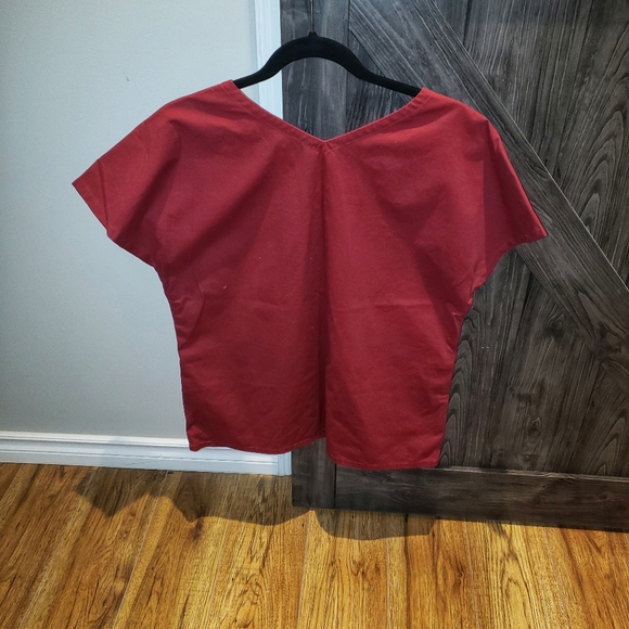 Jaanuu scrub top medium - Picture 2 of 3